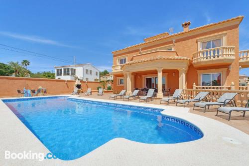 Apartamento con piscina en Calpe.