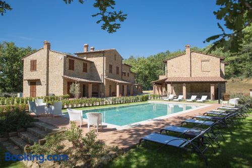 Apartamento em Montepulciano. Terraço e piscina