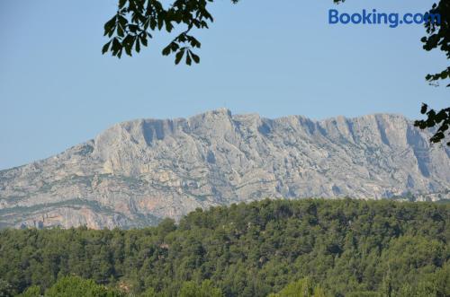 Apartamento con piscina y vistas