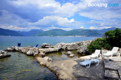 Pequeno apartamento em Tivat