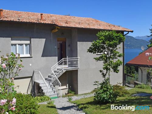 Ferienwohnung mit Terrasse. In Castelveccana