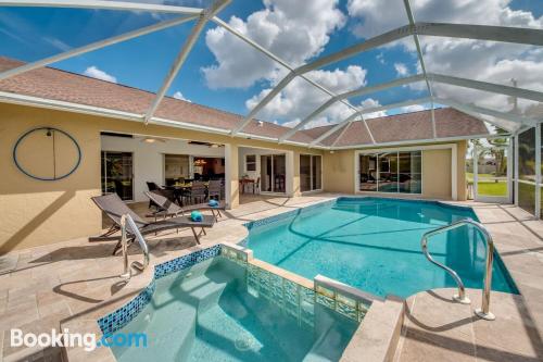 Appartement avec piscine. Terrasse!.