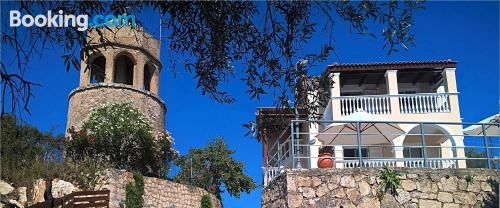 Appartement de 2 chambres à Agios Leon. Avec terrasse!