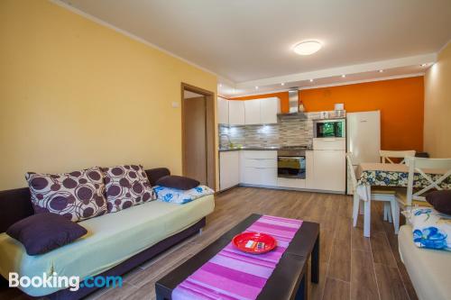 Apartamento con internet en Cres