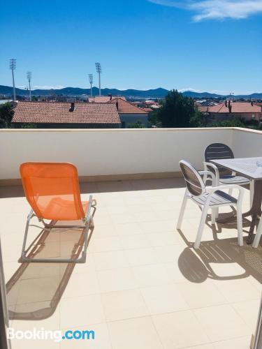 Appartement pour deux personnes à Zadar. Terrasse!