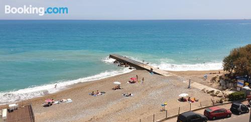 Prático apartamento no centro em Villeneuve-Loubet