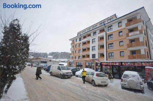 Appartement avec terrasse. À Zlatibor.