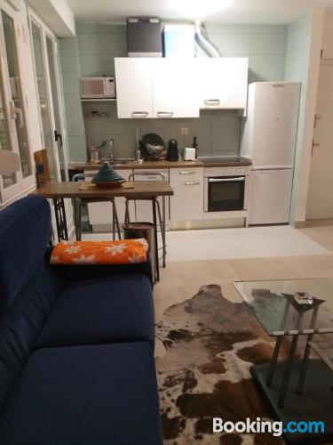 Pequeño apartamento de dos dormitorios en zona inmejorable de Logroño.