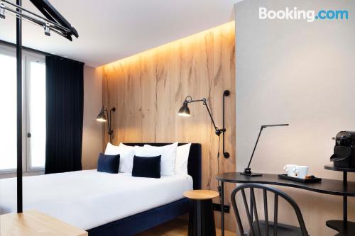 Apartamento com Internet em Paris