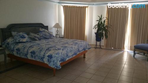 Apartamento en Barra de Navidad. ¡Aire acondicionado!