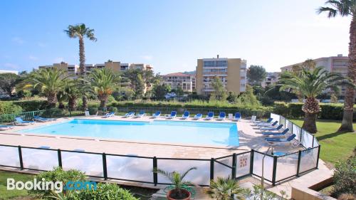 Appartement avec piscine. Terrasse!