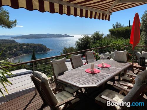 Apartment for two people. La Seyne-sur-Mer calling!