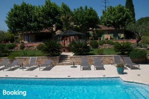 Pool and wifi apartment in Grimaud perfect for couples