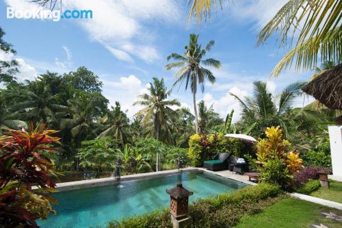 Piscina y wifi en Ubud ideal dos personas