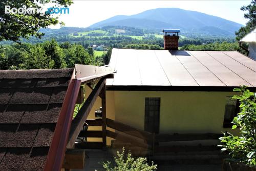 Appartement met terras. Čeladná aan zijn voeten!.