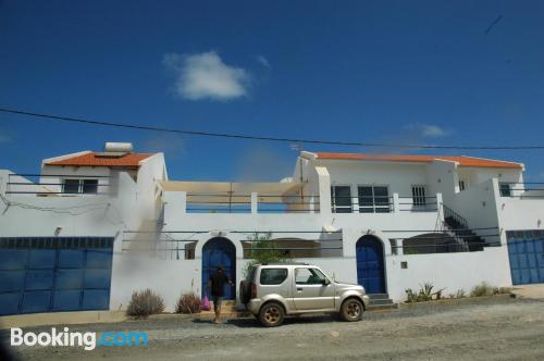 Pequeno apartamento. Terraço!.