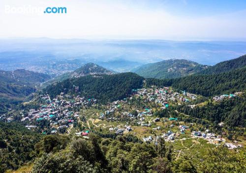 Prático apartamento em Dharamshala. Wi-fi!.