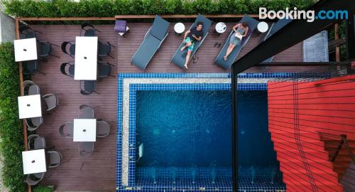 Apartamento com piscina, ideal para duas pessoas.