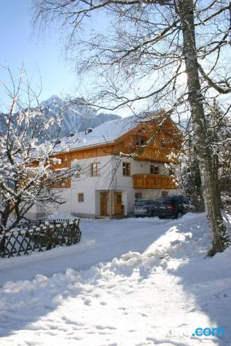 Appartement avec terrasse. Bürserberg à vos pieds!