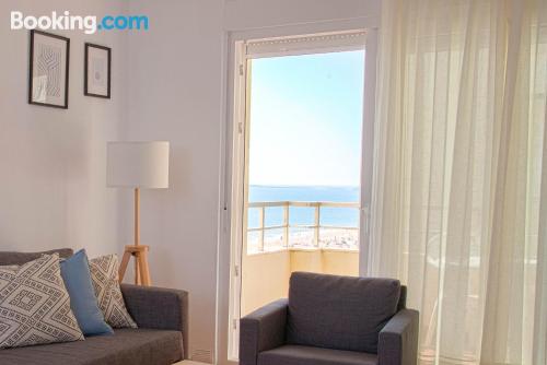 2 rooms home in Cadiz with terrace.