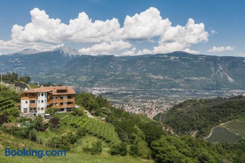 Apartamento con piscina y terraza