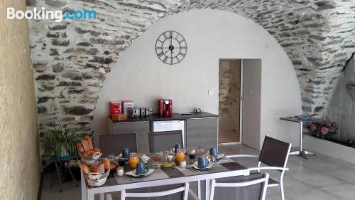 Apartamento en Saint-Vincent-les-Forts, bien ubicado.