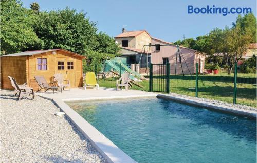 Apartamento ideal con piscina