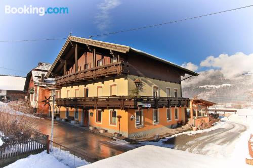 Appartamento con terrazza, a Tröpolach.