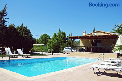 Appartement avec piscine. Parfait pour 5 personnes ou plus.