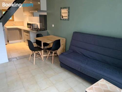 Place in Lagnes with one bedroom apartment.
