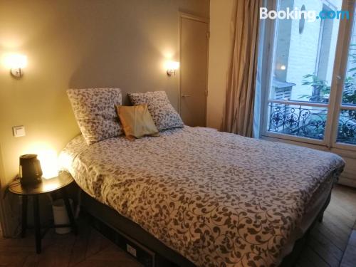 Carino appartamento con 1 camera da letto. Parigi dalla vostra finestra!.