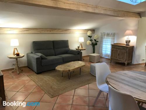 Zona inmejorable con aire acondicionado en Vidauban ¡con terraza!.