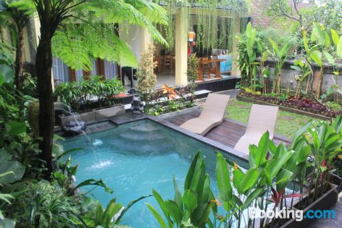 Ferienwohnung mit pool und klimagërat. In Ubud