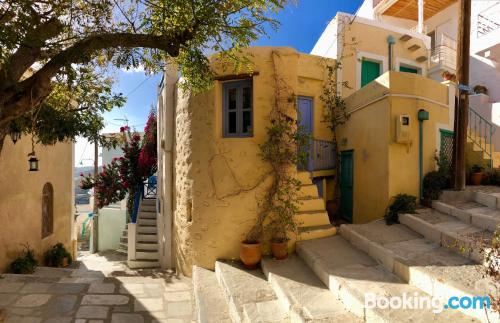 Île Syros à vos pieds. Idéal!