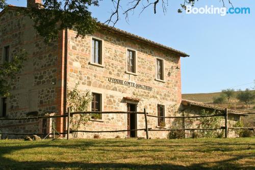 Apartamento para cinco o más en Sarteano con piscina