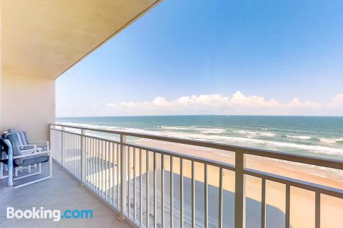 Apartamento com wi-fi em Daytona Beach Shores.