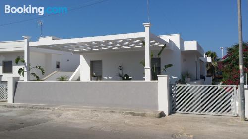 Appartement avec terrasse, dans le centre-ville