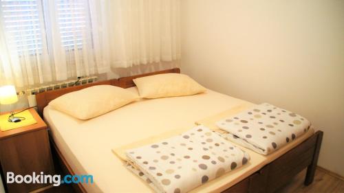 Apartamento com terraço em Murter