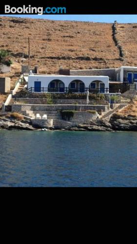 Ferienwohnung mit Terrasse. In Kithnos