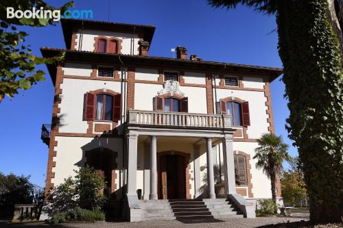 Appartement avec terrasse. À Rocca D'Arazzo