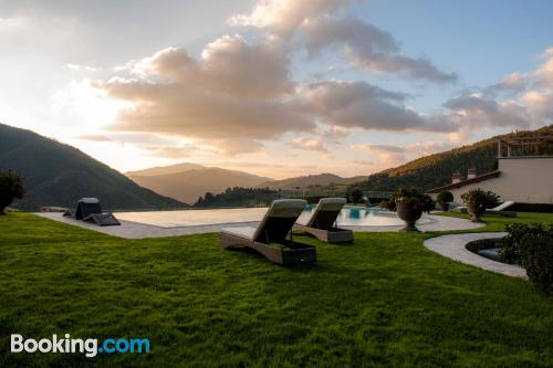 Appartement avec piscine et climatisation à Londa