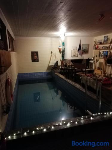 Appartement avec piscine. Pour deux personnes