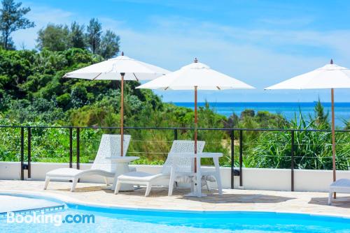 Apartamento em Onna. Terraço e piscina