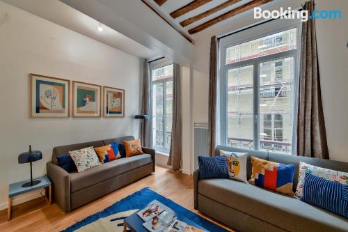 Espacioso apartamento en París. ¡zona centro!.