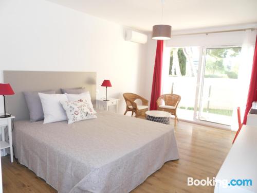 Bonito apartamento dos personas en Saint-Martin-de-Crau