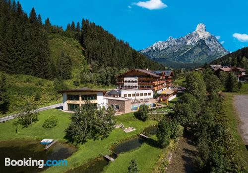 Cuco apartamento dos personas con vistas