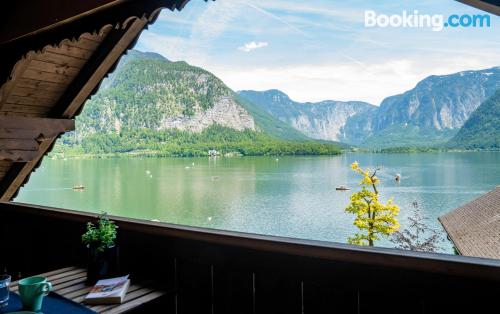 Appartamento con terrazzanel centro di Hallstatt.