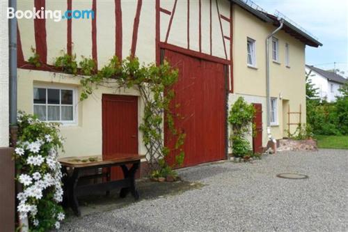 Prático apartamento de un dormitório em Gondershausen