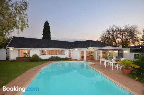 Appartamento con piscina, a Johannesburg