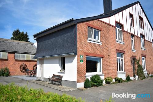 Wohnung mit Terrasse. Kinderfreundlich